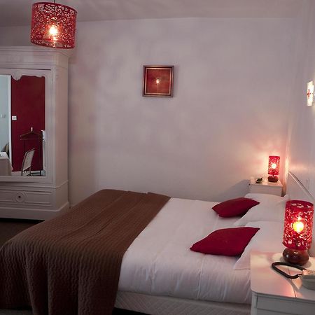 Châteaulin Logis Hotel Le Chrismas מראה חיצוני תמונה